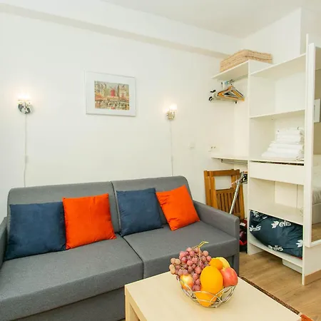 Apartment Near Champs Elysees Daire Paris