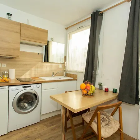 Apartment Near Champs Elysees Daire